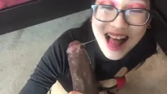 Reproduzir Pequena vagabunda asiática Eva Yi adora um grande galo negro novamente