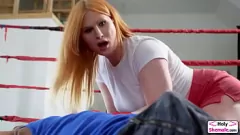 تشغيل إيفي إنفي، مفلس أحمر الشعر خنثي، يحصل لها ضيق كس والحمار قصفت سرج قبل a ضخمة الديك الأسود