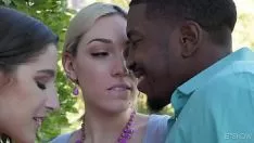 Reproduzir Andreea Tonciu tem calcinha sexy e mal pode esperar para ser fodida perigosamente