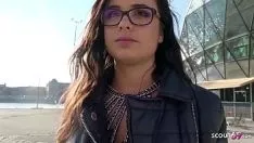 Redare Izabela Frumoasa Se Fute Mult