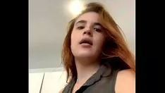 Reproduzir Prostituta russa que dança e se move provocativamente