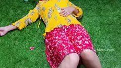 Afspelen Buiten anaal neuken: Indiase Bhabhi's wilde Desi-avontuur