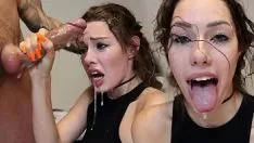 Jouer Shaiden Rogue suce sa bite jusqu'à ce que toute sa liberté sorte sur son visage fatigué
