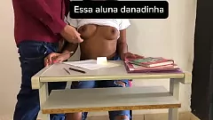 Abspielen Latina-Amateurin allein mit Lehrerin: Sex in der Öffentlichkeit und versauter Mundspaß