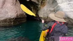 Jouer Sessione BDSM sulla spiaggia ruvida della bionda