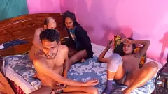 Abspielen Grobe Gruppensex mit zwei Männern und zwei Amateurfrauen: Hanif, Popy Khatun, MST Sumona und Manik Mia