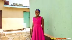 Redare Doamna de cină cu abanos ia cocoș negru mare pentru o dracu 'obraznică la prânz