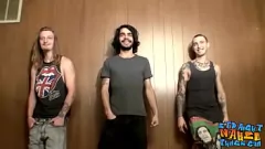 Reproduzir Trio escaldante: Devin Reynolds, Kenneth Slayer e seus grandes paus